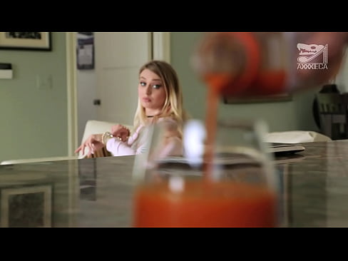 ❤️ Chica caliente con grandes tetas y el coño apretado recibe la polla de perdedor, pero muy duro ️❌ Video de porno de calidad en es.filmepornonline.ru ❌️