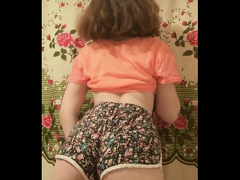 ❤️ La joven sexy hace un striptease grabando sus calzoncillos en la cámara ️❌ Video de porno de calidad en es.filmepornonline.ru ❌️