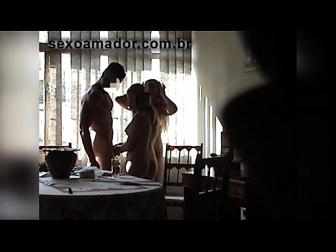 ❤️ Los amigos del sexo invitan a un hombre gigante y a un trío con él ️❌ Video de porno de calidad en es.filmepornonline.ru ❌️