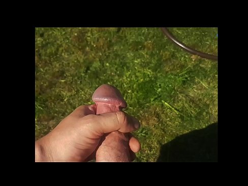 ❤️ Hottie se deja follar el coño rosa y se corre con un chorro en un jardín de verano ️❌ Video de porno de calidad en es.filmepornonline.ru ❌️