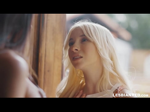 ❤️ Chica vuelve a casa unos meses después y acaba comiéndole el coño a su madrastra ️❌ Video de porno de calidad en es.filmepornonline.ru ❌️